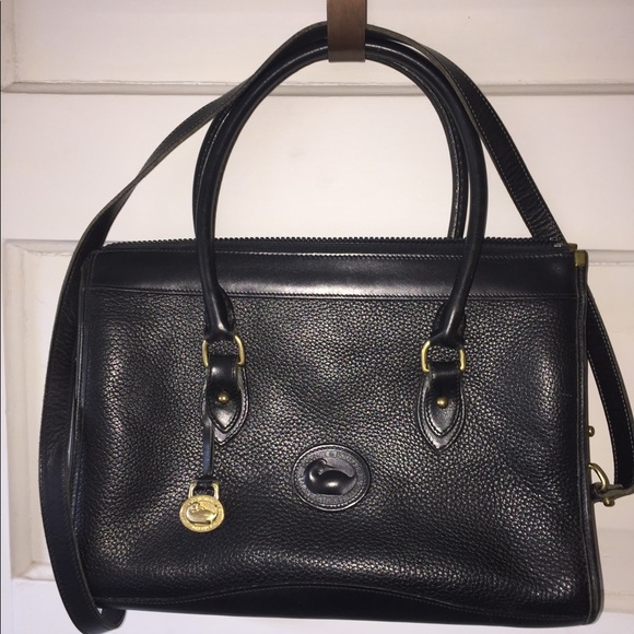 Dooney & Bourke Handbags - Dooney & Bourke vintage purse